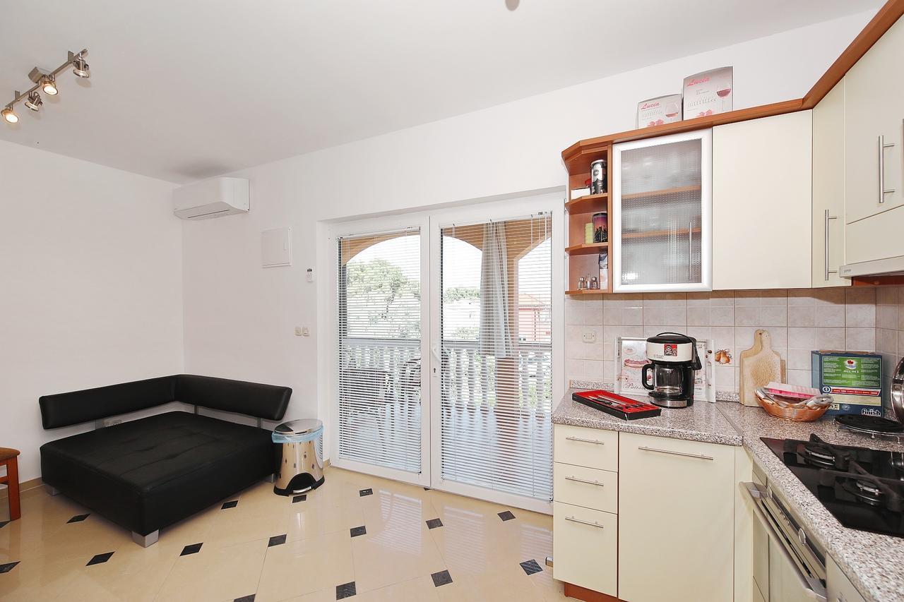 Apartment Sapavac Vir Ngoại thất bức ảnh