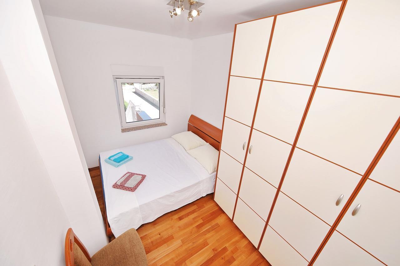 Apartment Sapavac Vir Ngoại thất bức ảnh